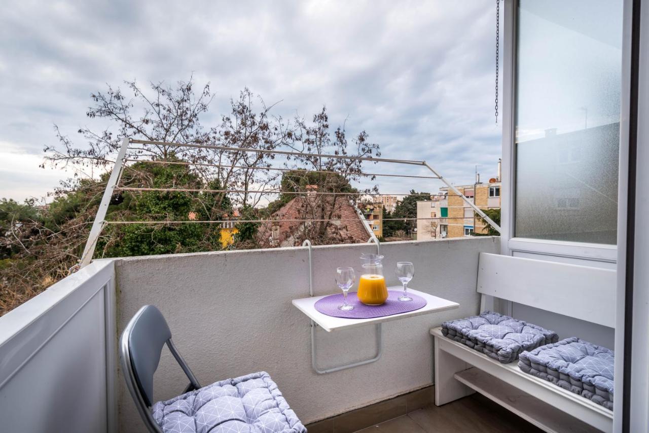 Apartment Jan 2+2 With Balcony Pula Exterior photo